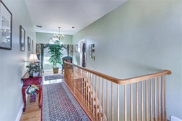 17 Webster St — Photo 17