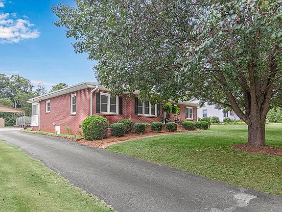 2nd image of 204 Byrnes Ave