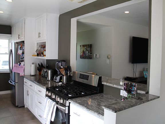 4th image of 5124 Beran St