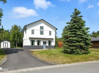 220 Susieana Ln, Kenai, AK 99611