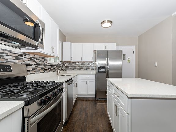 4th image of 16856 New England Ave