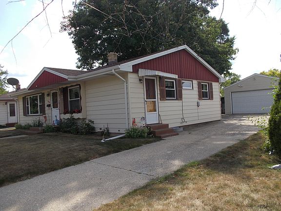 3rd image of 2343 25th St
