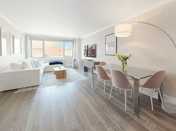 444 East 75th Street image 1 of 9