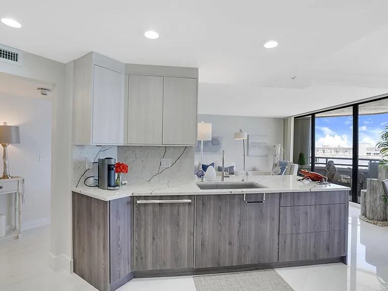 3560 S Ocean Blvd #Penthouse 4 — Photo 16