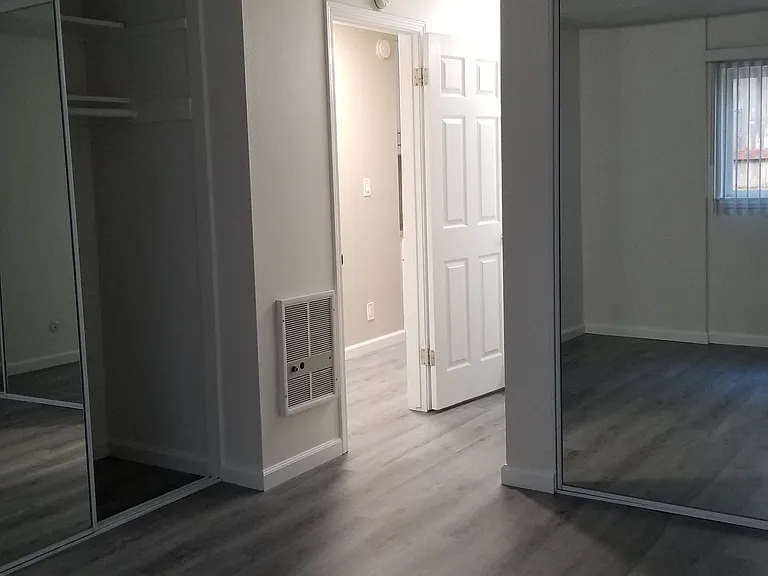 Chateau Gardens Apartments — Photo 30