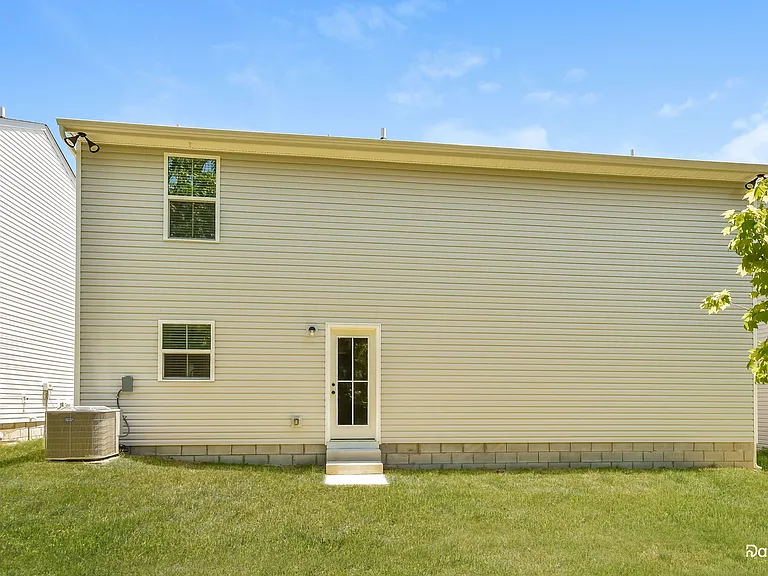 3232 Haskell Ln — Photo 15