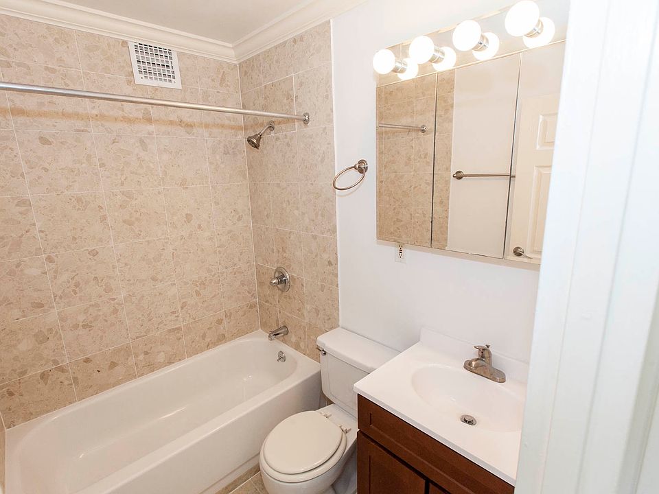 1st image of 304 W 92nd St APT 2G