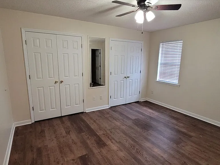 104B Embleton Ct — Photo 6
