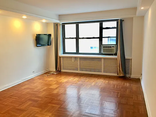 Rented by T&T Real Estate | media 1
