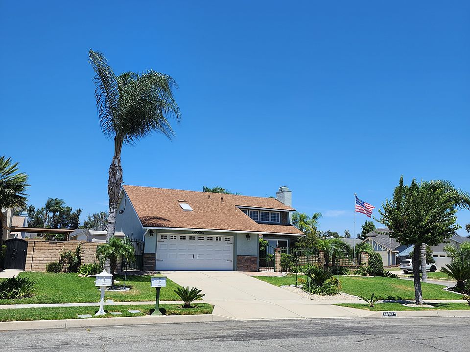 1st image of 3830 Daisy Dr