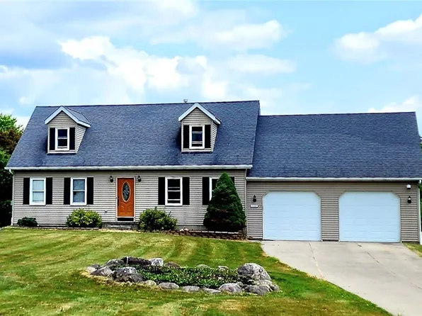 8400 Limeridge Rd, Ravenna, OH 44266