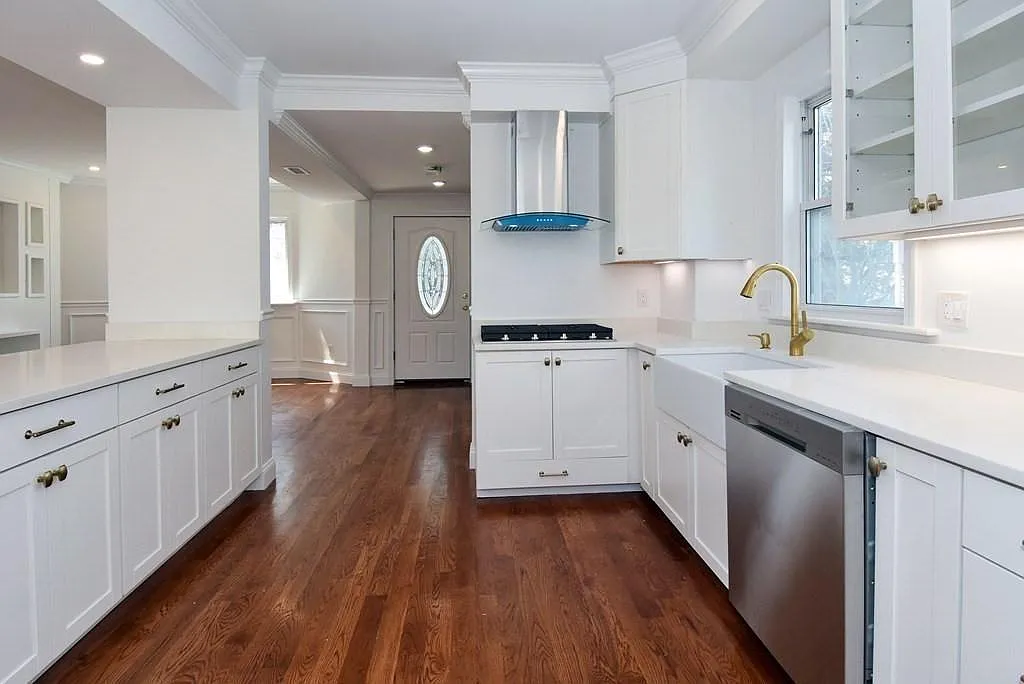3 bed, $3,750 — Photo 2