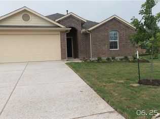 523 Luna Vista Dr, Hutto, TX 78634