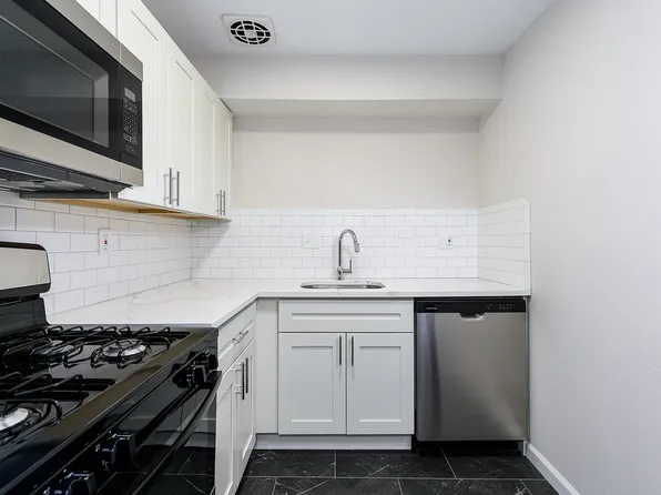 2000 Bellevue, 2000-2004 Bellevue Ave, Saint Louis, MO 63143