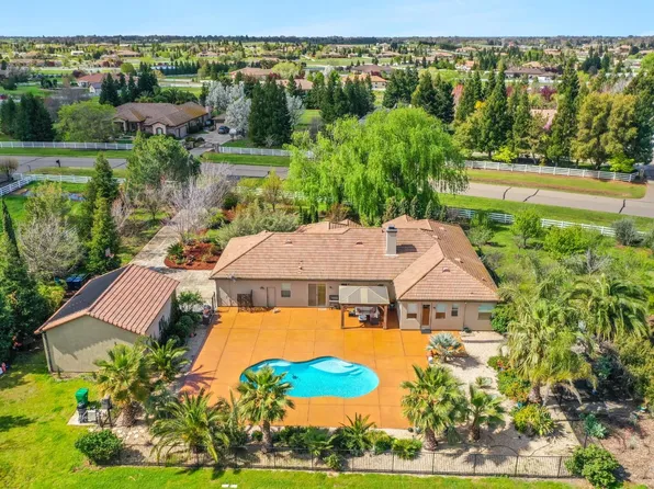 12941 Furlong Dr, Wilton, CA 95693