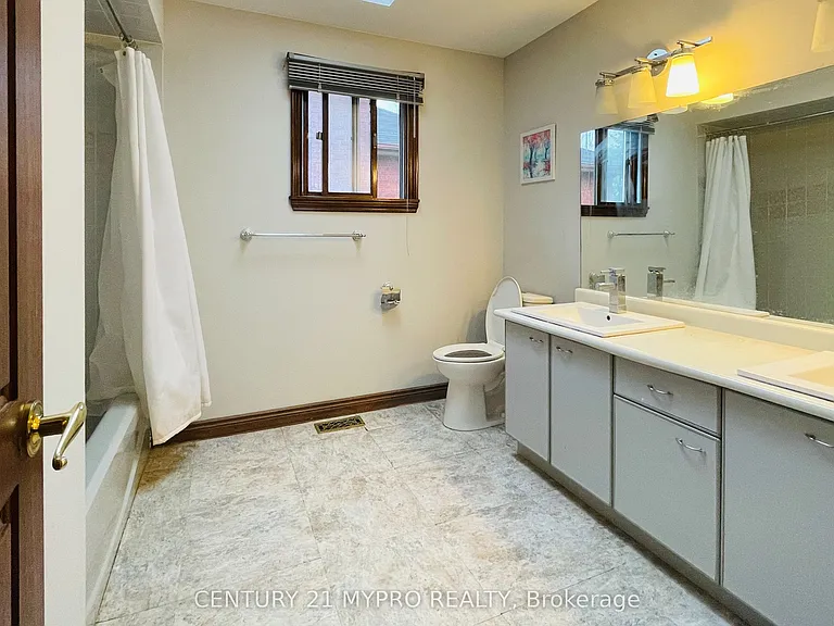 575 Lombardy Ave #MAIN — Photo 17