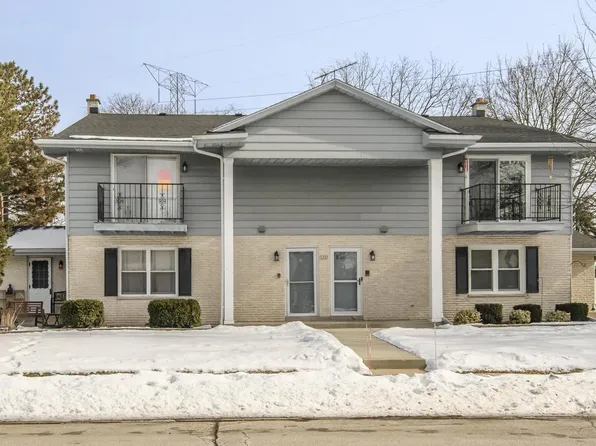 1337 Camden WAY #2, Waukesha, WI 53186