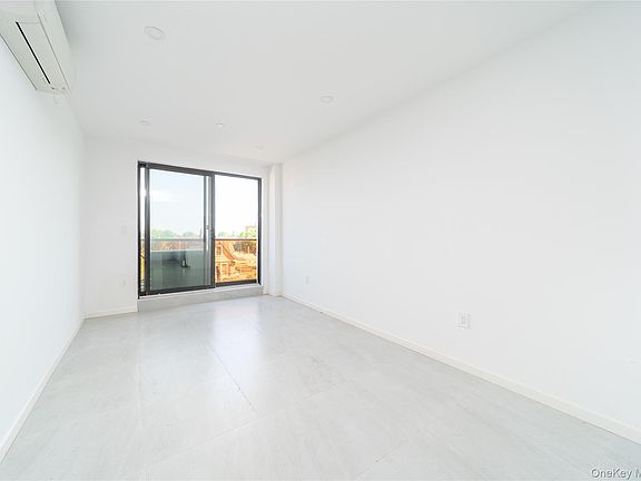 4th image of 14610 35 Avenue #4B