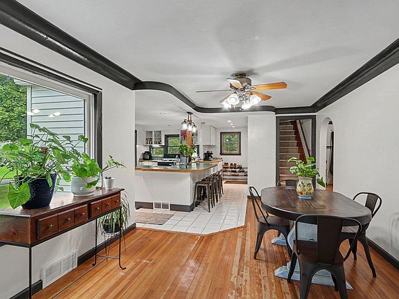 5th image of 214 Shriner St