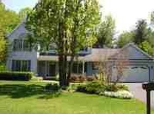 409 Jessamine Ln, Schenectady, NY 12303