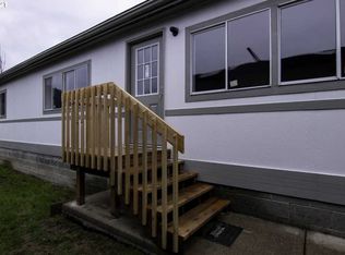 967 Laura St, Myrtle Creek, OR 97457