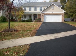 968 W Briarcliff Rd, Bolingbrook, IL 60440