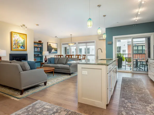 113 Newbury Street #302, Portland, ME 04101