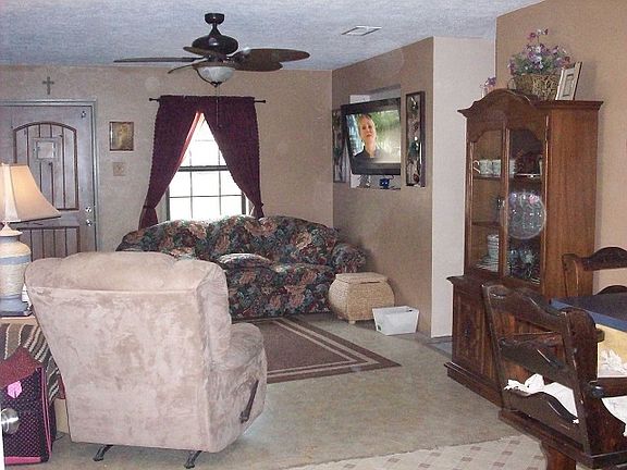 4th image of 480 Ivanhoe Dr W