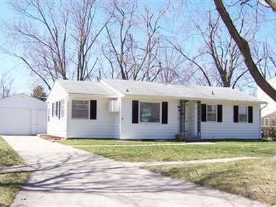 1523 Prairie St, Grinnell, IA, 50112