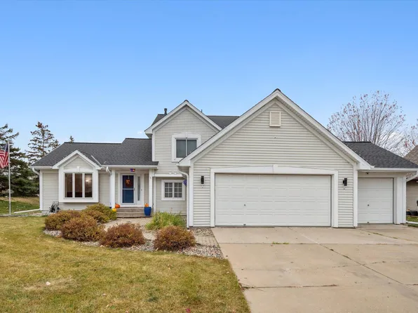 698 Tanager Rd, Waconia, MN 55387