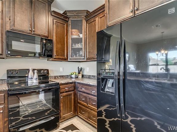 3rd image of 12692 Leatha Cir