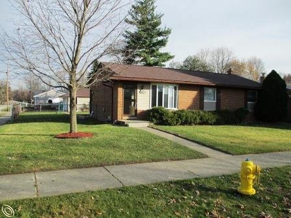 1st image of 24355 Woodland Dr