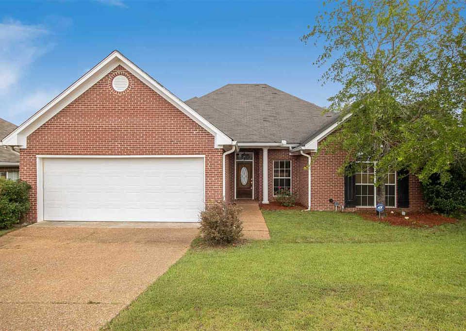 1st image of 182 Apple Blossom Dr