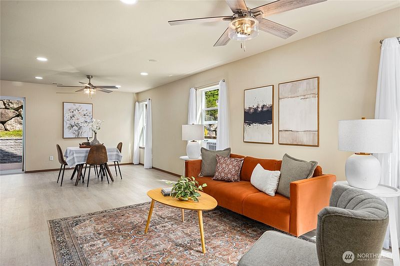 4th image of 21263 Nordby Drive NW