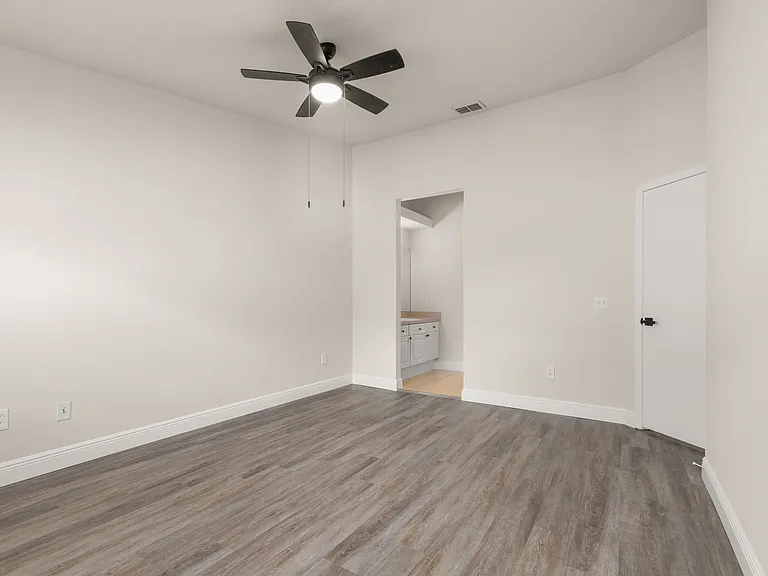 142 Mango Dr — Photo 14