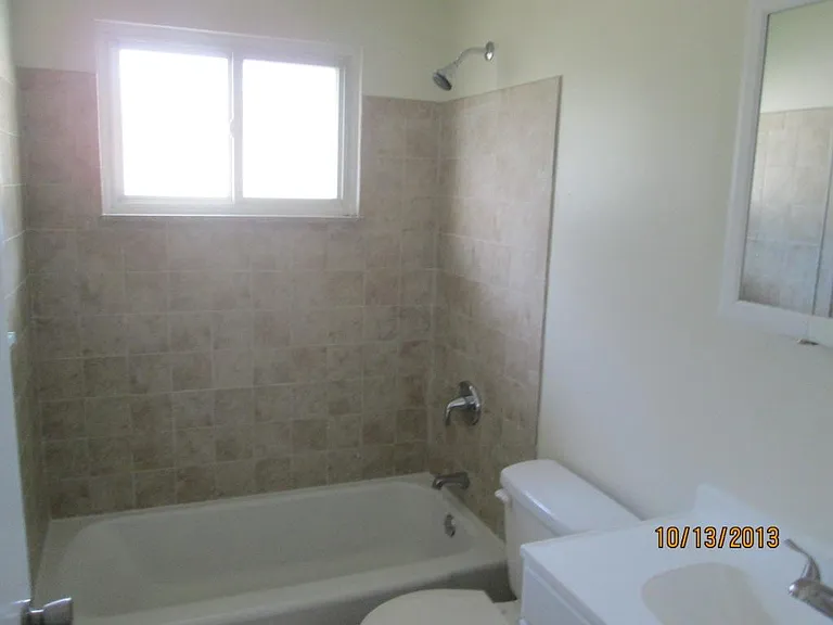 1239 Nocturne Rd E — Photo 7