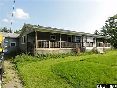 1st image of 32280 Edythe Ln
