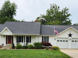 1919 Ridge Dr, Washington, IN 47501