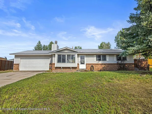 350 Woodbury Dr, Craig, CO 81625