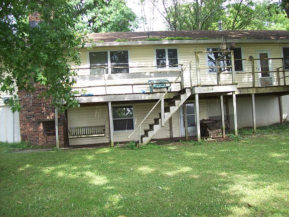 5th image of 1107 N Hilltop Dr