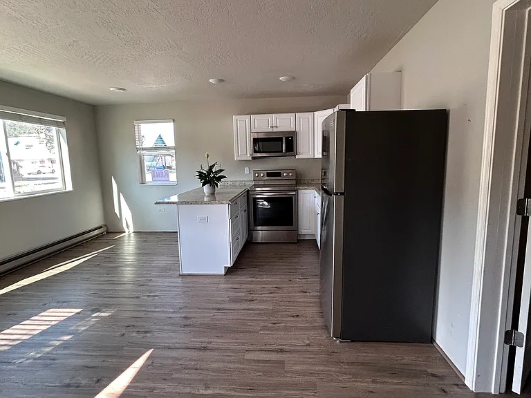 777 Central Ave #A — Photo 4