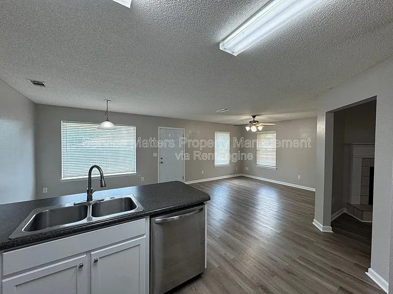 5079 Cocoa Dr — Photo 9