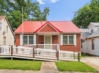 1610 Swanwick St, Chester, IL 62233