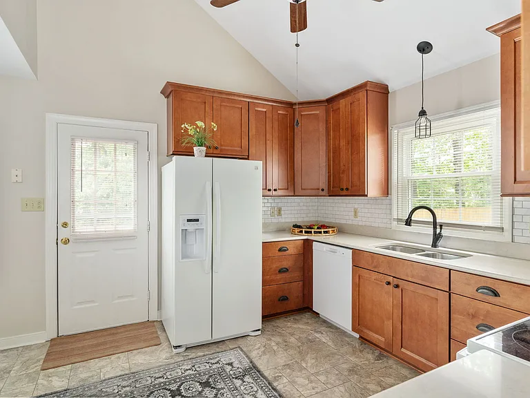 12015 Bexley Ct — Photo 12