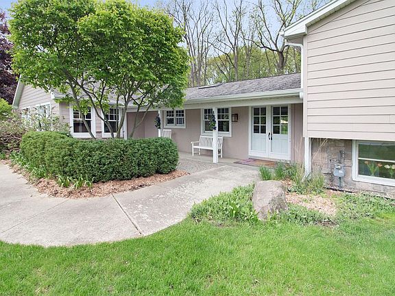 4th image of 3444 E Huron River Dr