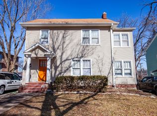 1716 Laramie St, Manhattan, KS 66502