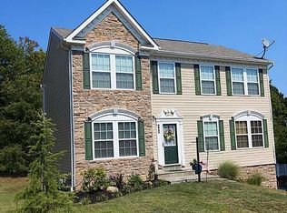 862 Red Tail Ct, Leechburg, PA 15656