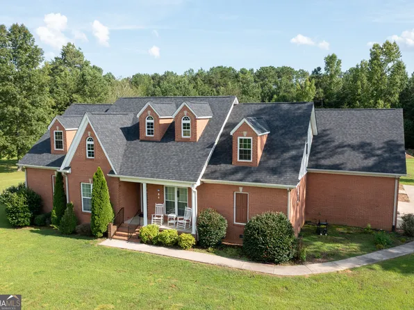 30 Rea Dr, Summerville, GA 30747