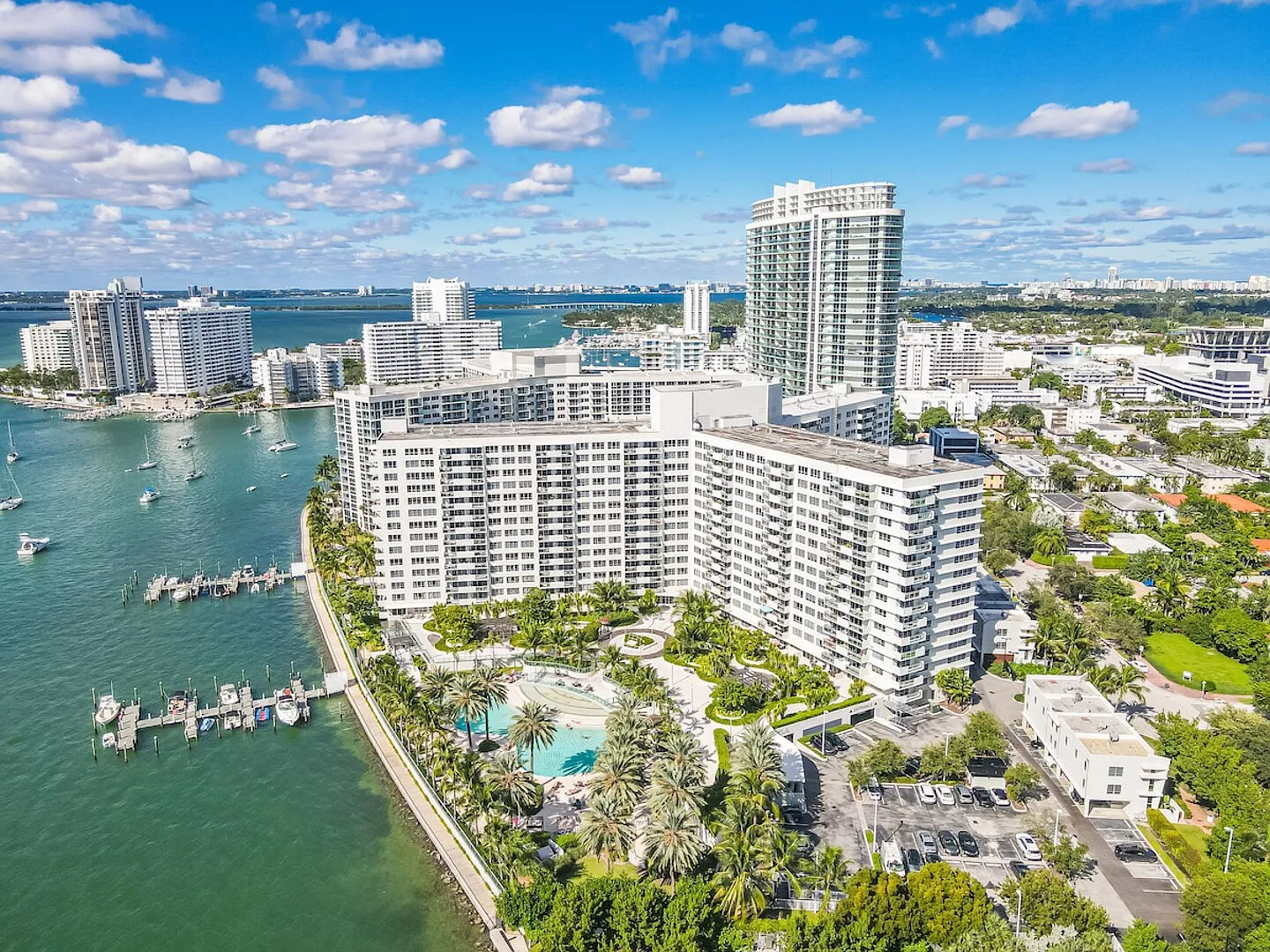 Monthly 2BR South Beach Bay Views + Resort Pool — Photo 2