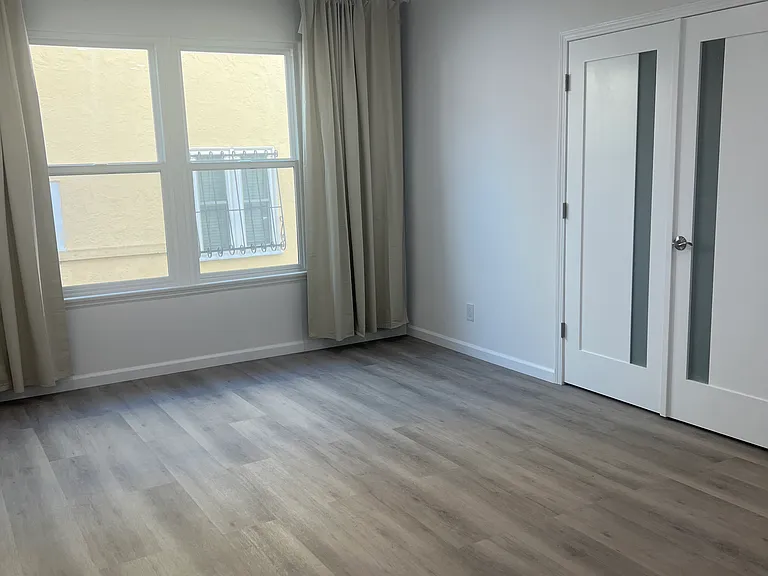 4915 E Ocean Blvd #6 — Photo 5